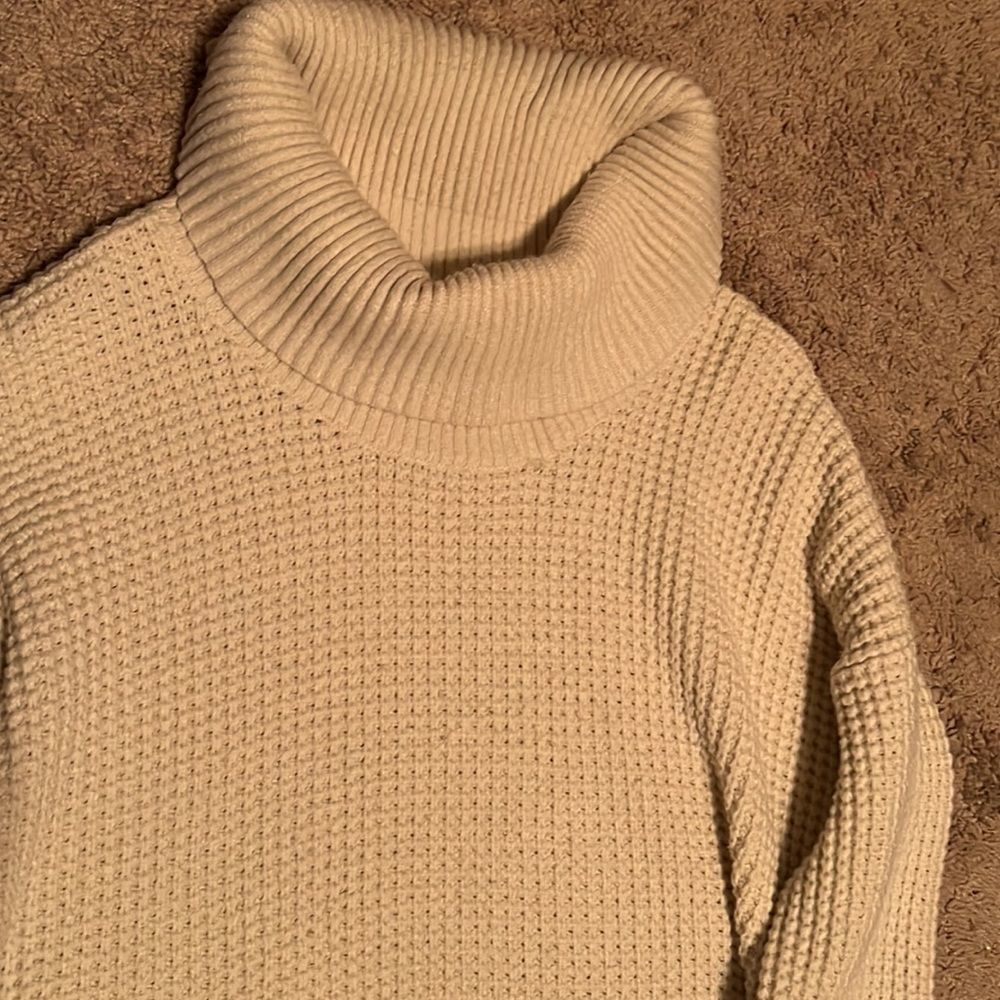 ModCloth turtleneck sweater - Picture 2 of 2